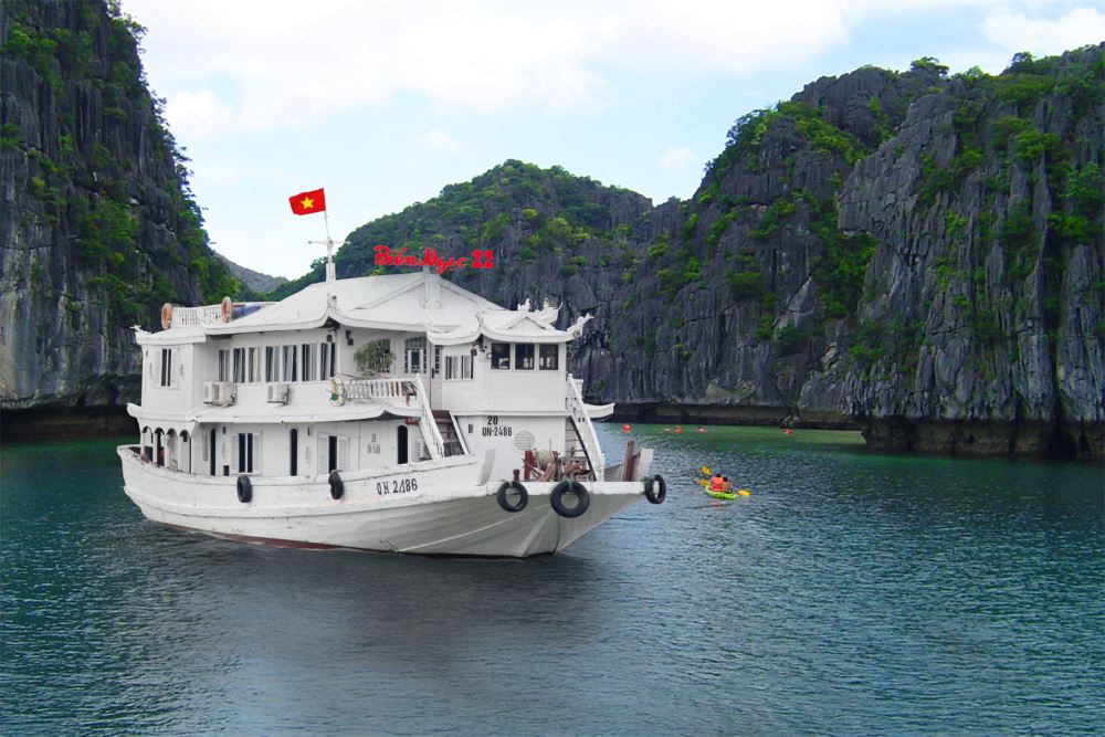 BIEN NGOC 7 CABINES – BAIE D'HA LONG 2 JOURS 1 NUIT